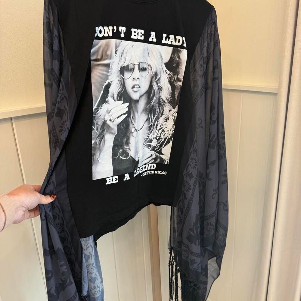 Unbranded Women's Black and Navy T-shirt